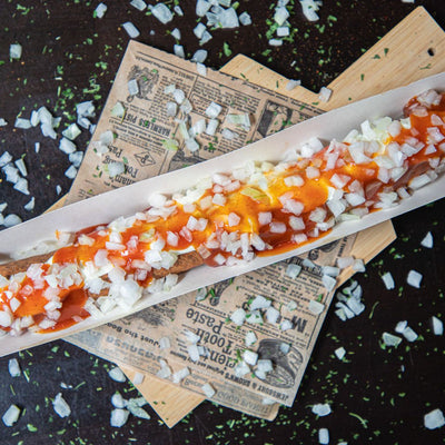 Curryworst XXL van frituur De Friturist Herzele